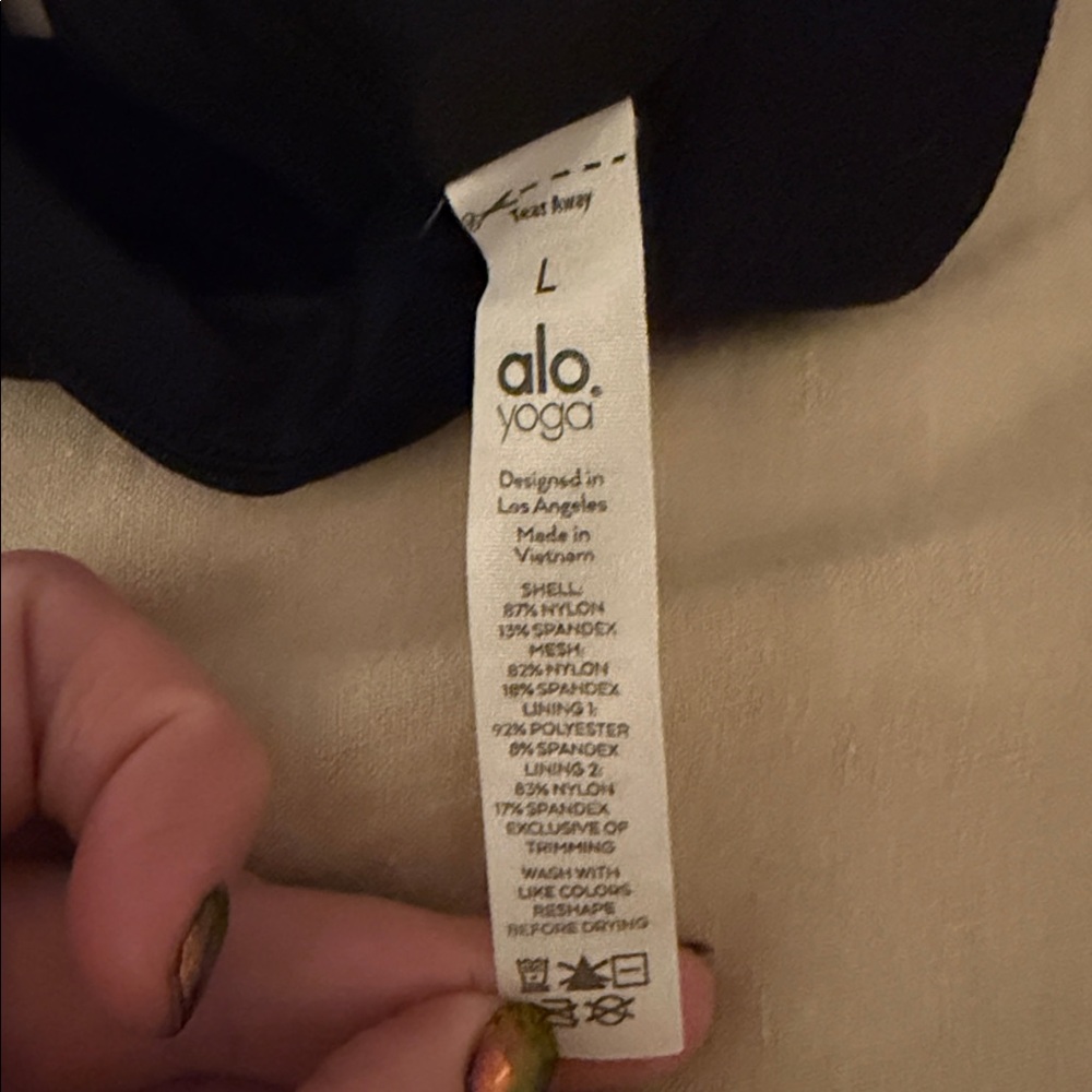 Alo Yoga Catch The Vibe Bra - Picture 6 of 6